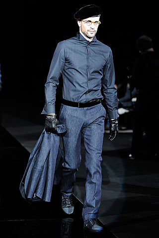 Giorgio Armani / - 2010-2011